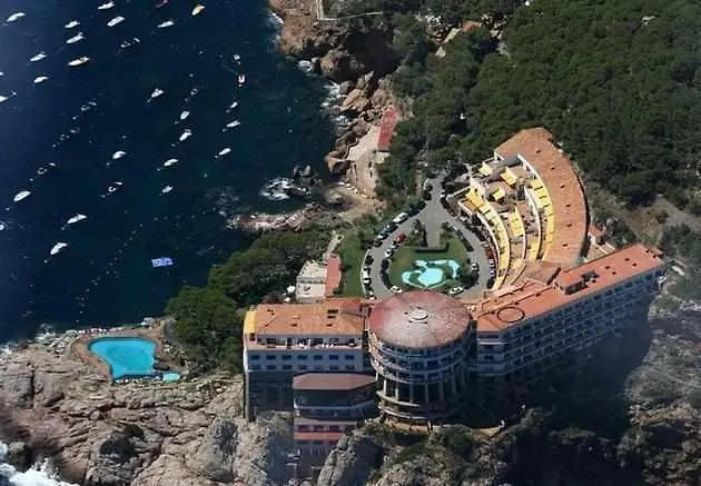 Apartamento Cap sa Sal Begur 74 con Terraza literalmente Sobre el Mar