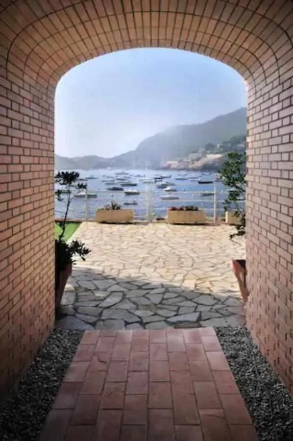 Apartamento Cap sa Sal Begur 74 con Terraza literalmente Sobre el Mar
